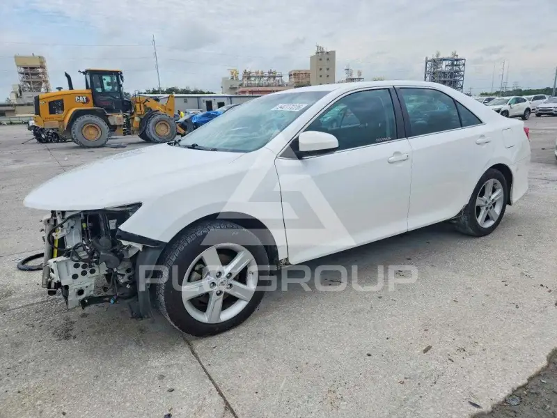 2012 Toyota CAMRY фото