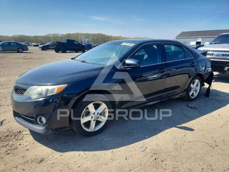 2012 Toyota CAMRY фото