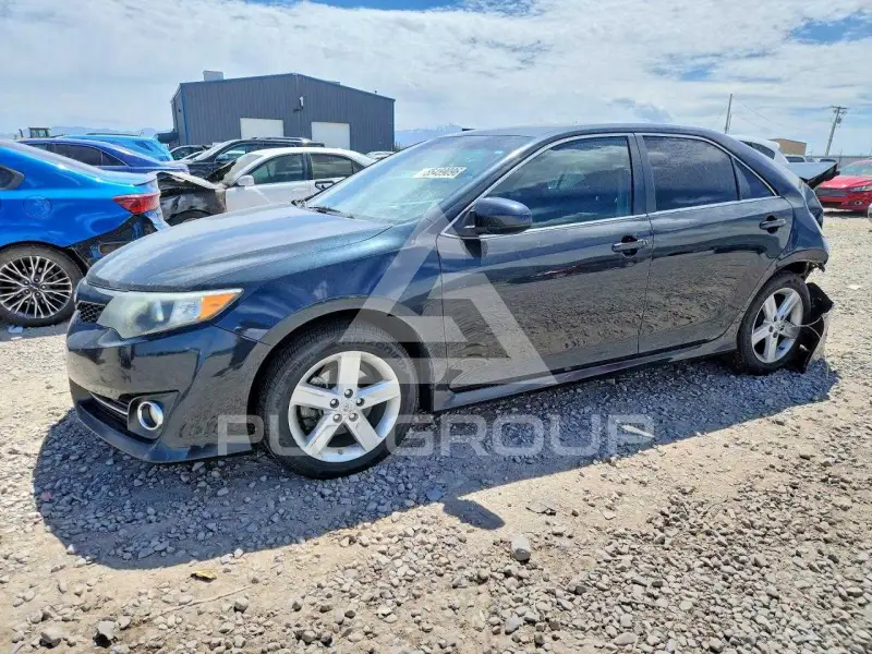 2012 Toyota CAMRY фото