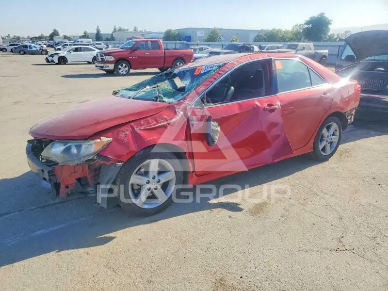 2012 Toyota CAMRY фото