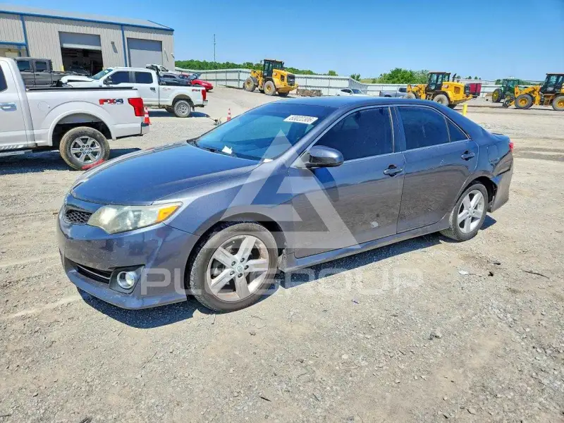 2012 Toyota CAMRY фото