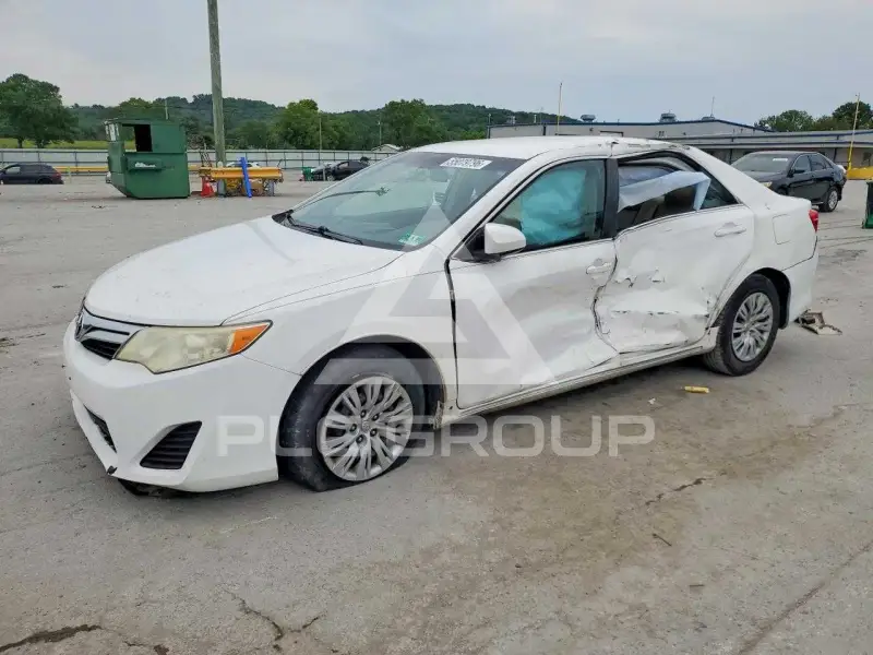 2012 Toyota CAMRY фото