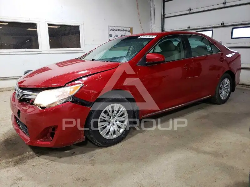 2012 Toyota CAMRY фото