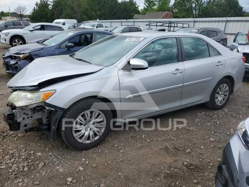 2012 Toyota CAMRY фото