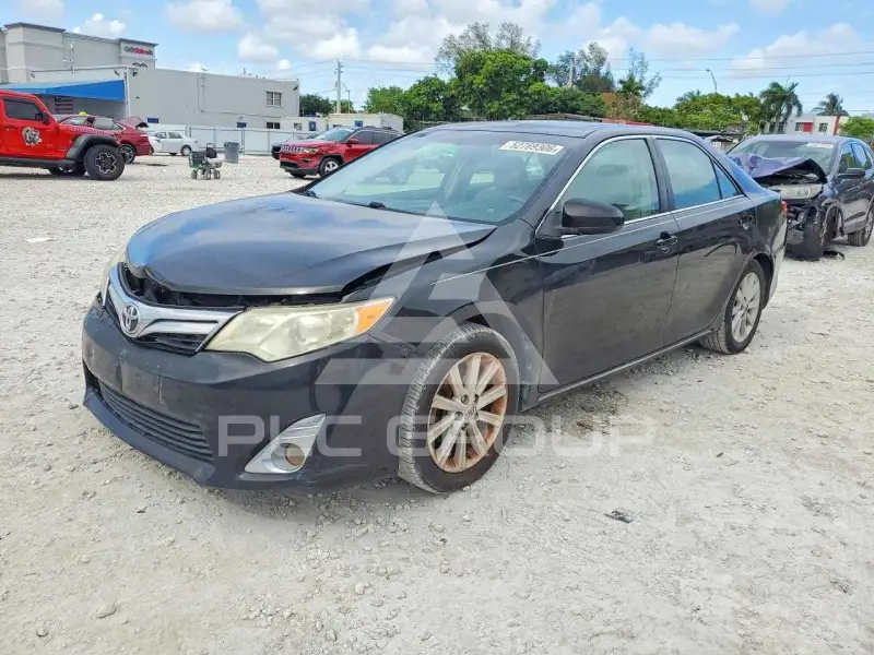 2012 Toyota CAMRY фото