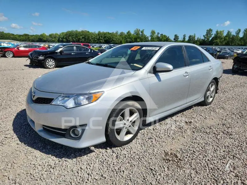 2012 Toyota CAMRY фото