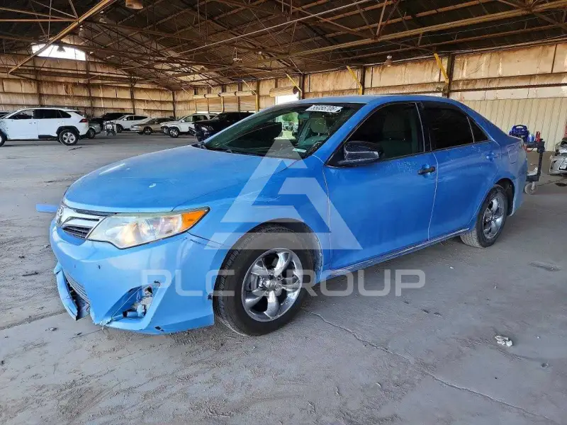 2012 Toyota CAMRY фото