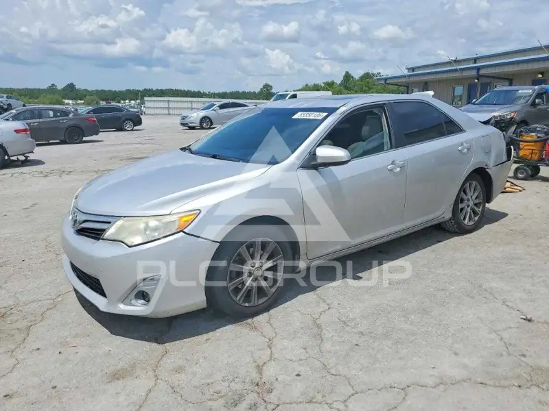 2012 Toyota CAMRY фото