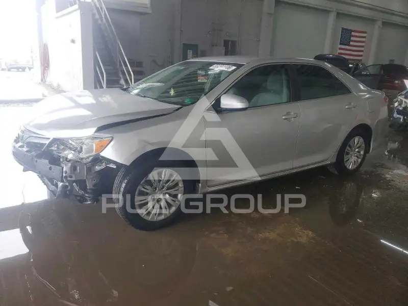 2012 Toyota CAMRY фото