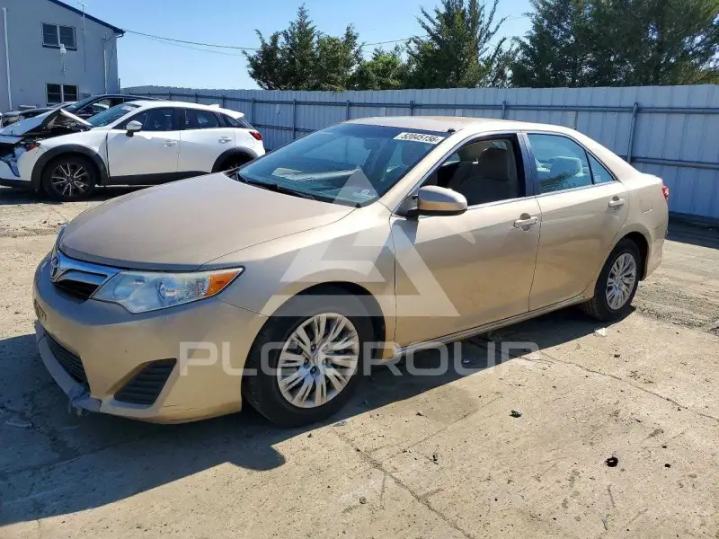 2012 Toyota CAMRY фото