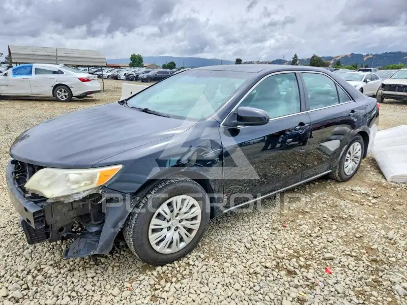 2012 Toyota CAMRY фото