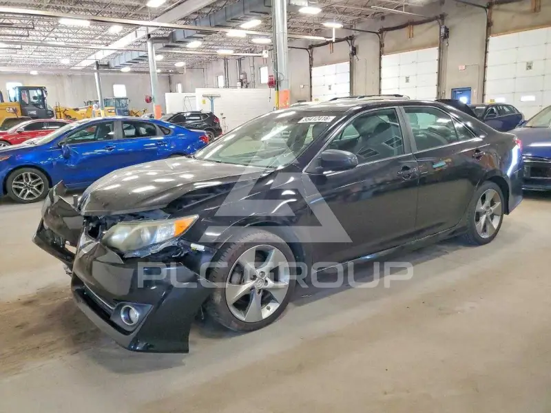 2012 Toyota CAMRY фото