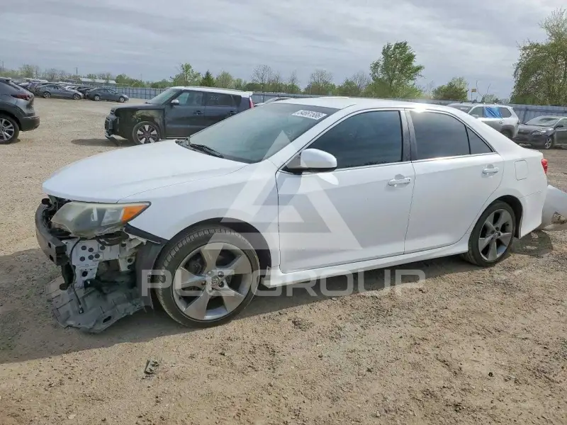 2012 Toyota CAMRY фото