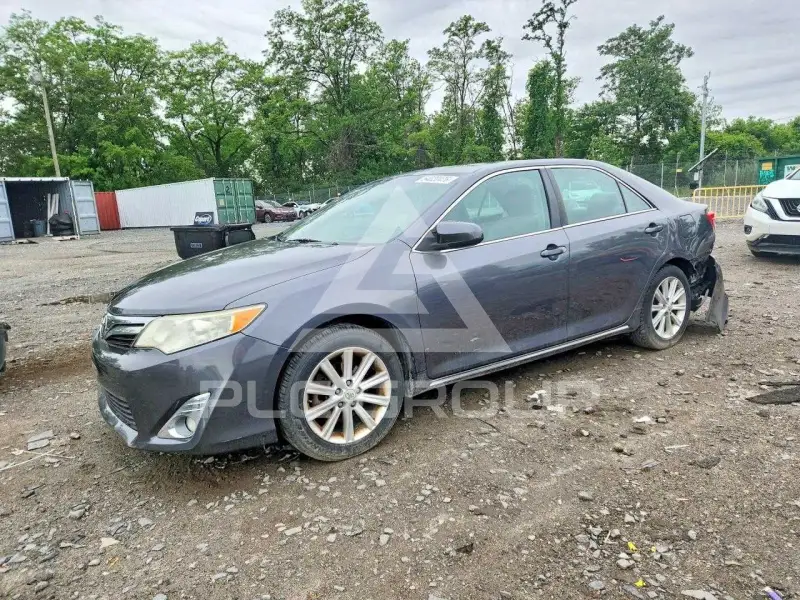 2012 Toyota CAMRY фото