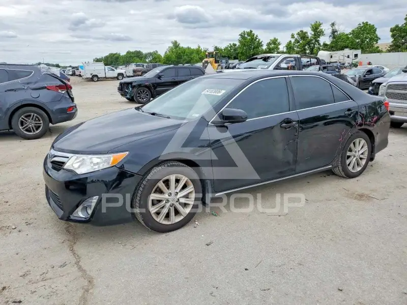 2012 Toyota CAMRY фото