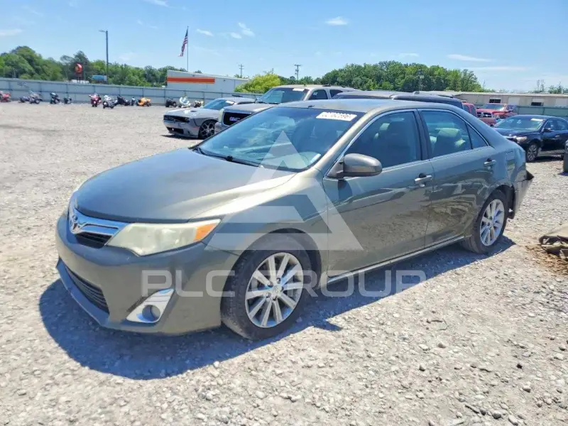2012 Toyota CAMRY фото