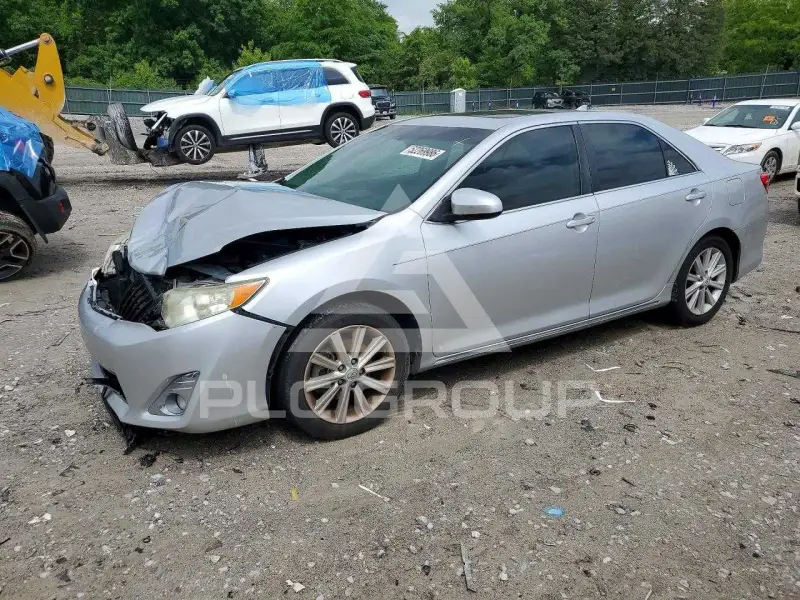 2012 Toyota CAMRY фото