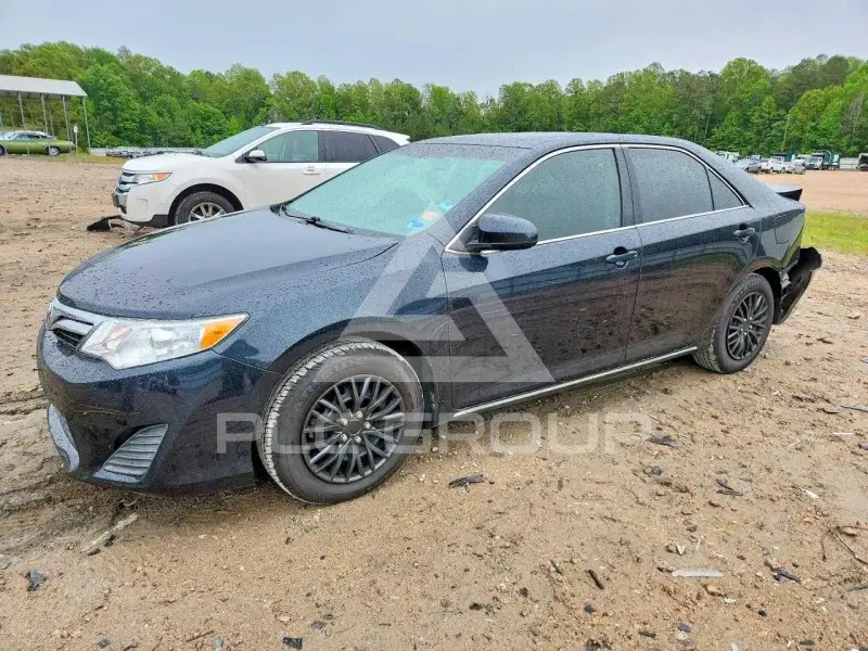 2012 Toyota CAMRY фото