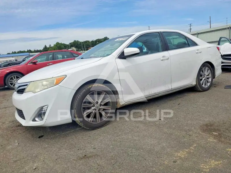 2012 Toyota CAMRY photo
