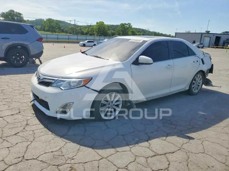 2012 Toyota CAMRY фото