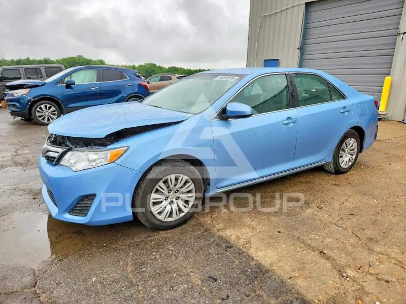 2012 Toyota CAMRY фото