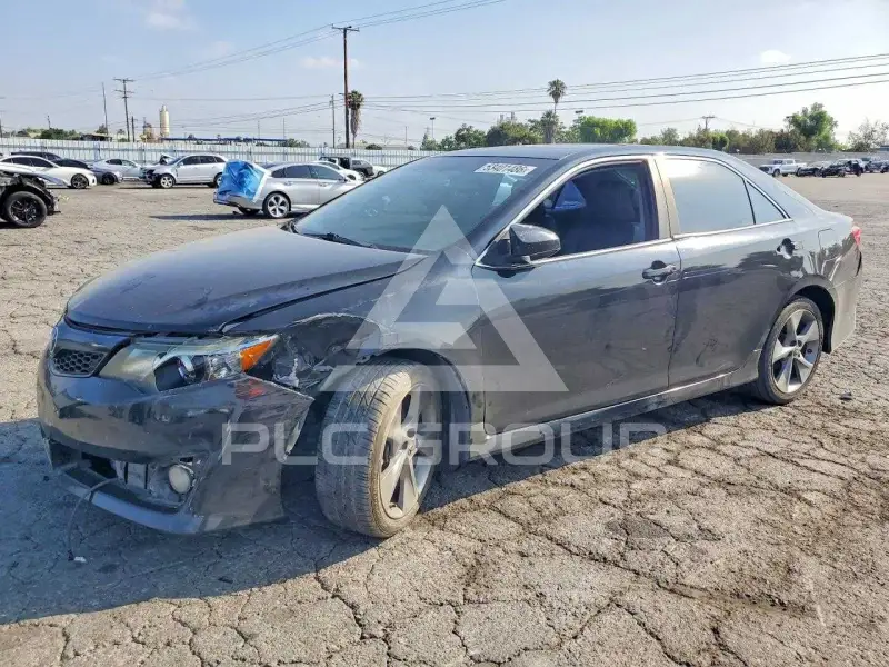 2012 Toyota CAMRY фото