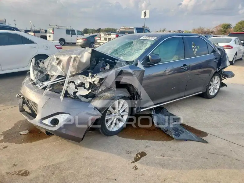 2012 Toyota CAMRY фото