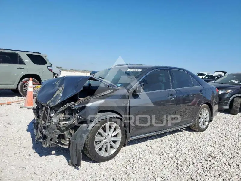 2012 Toyota CAMRY фото