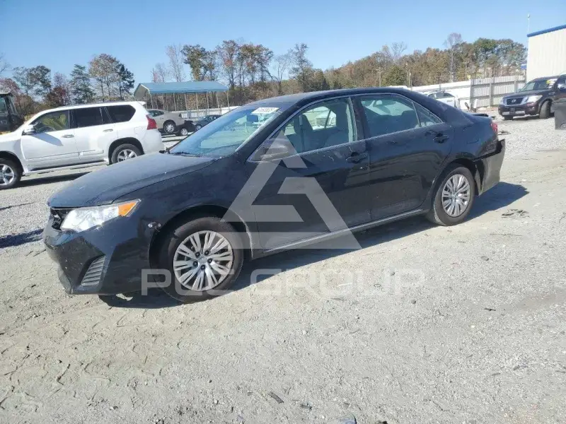 2012 Toyota CAMRY фото
