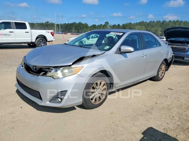 2012 Toyota CAMRY photo