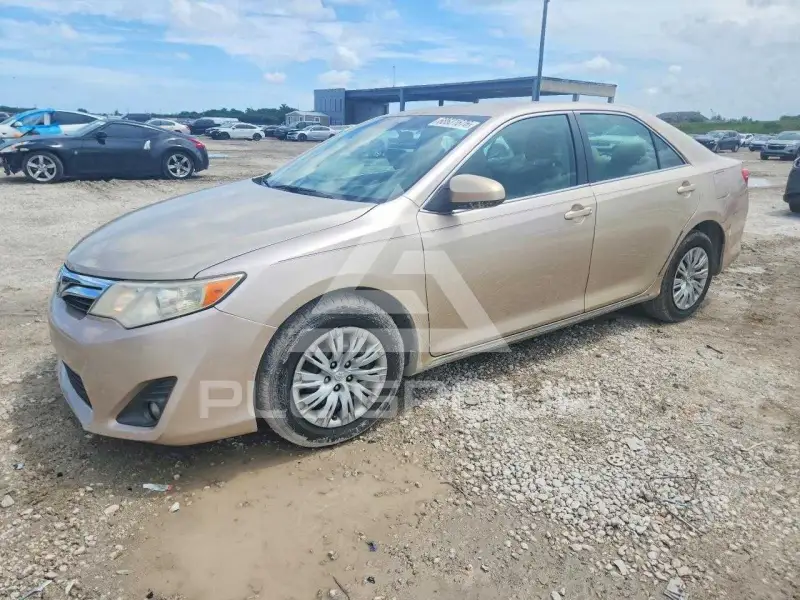 2012 Toyota CAMRY фото