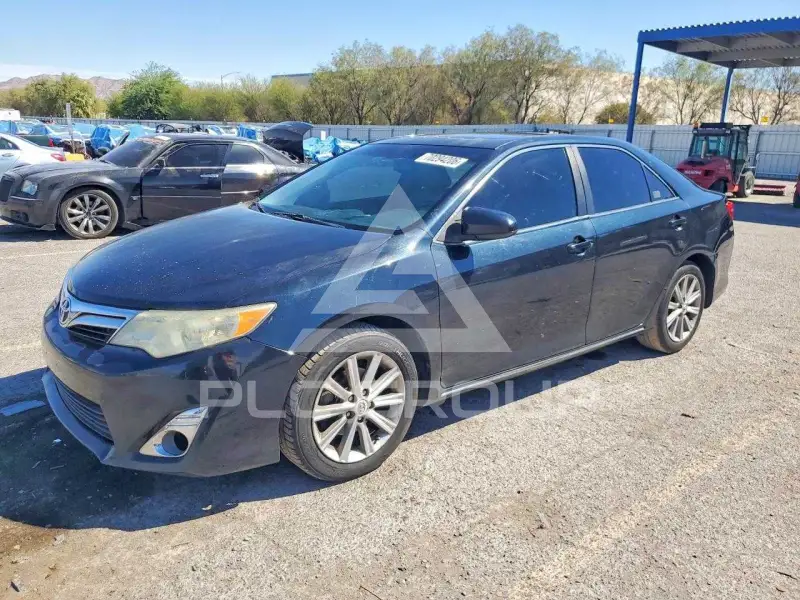 2012 Toyota CAMRY фото