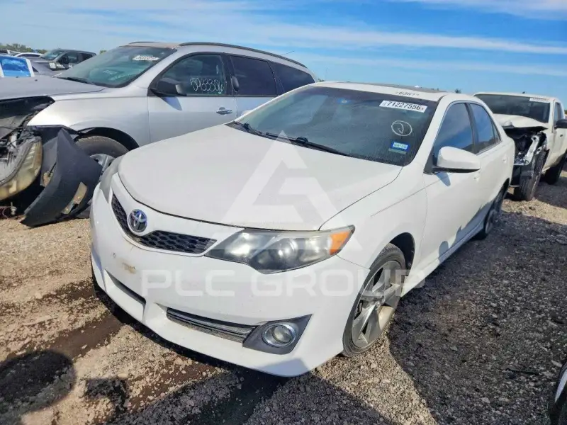 2012 Toyota CAMRY фото