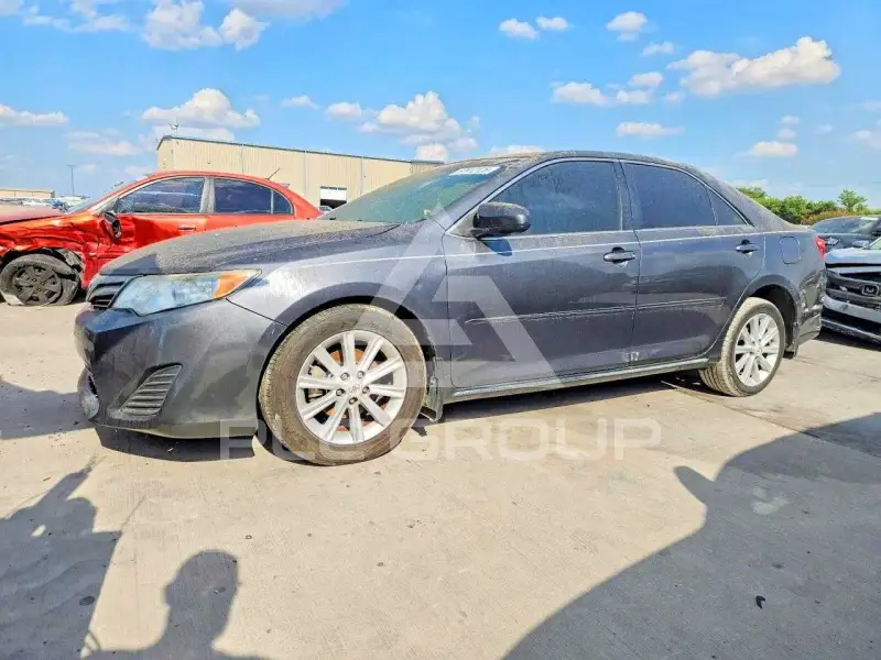 2012 Toyota CAMRY photo