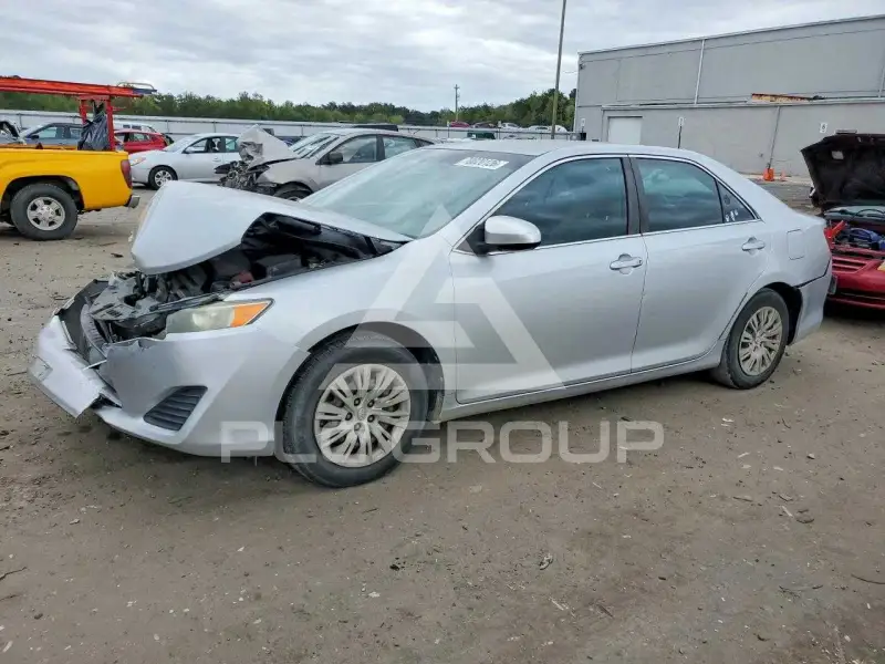 2012 Toyota CAMRY фото