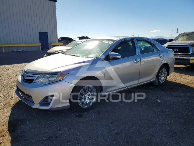 2012 Toyota CAMRY фото