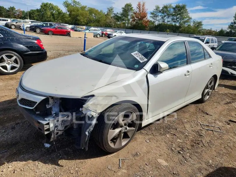 2012 Toyota CAMRY photo
