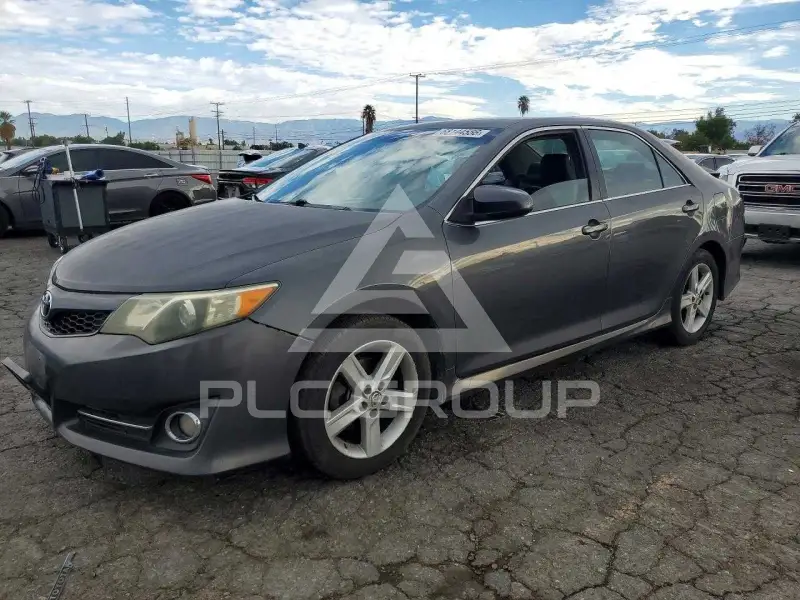 2012 Toyota CAMRY фото
