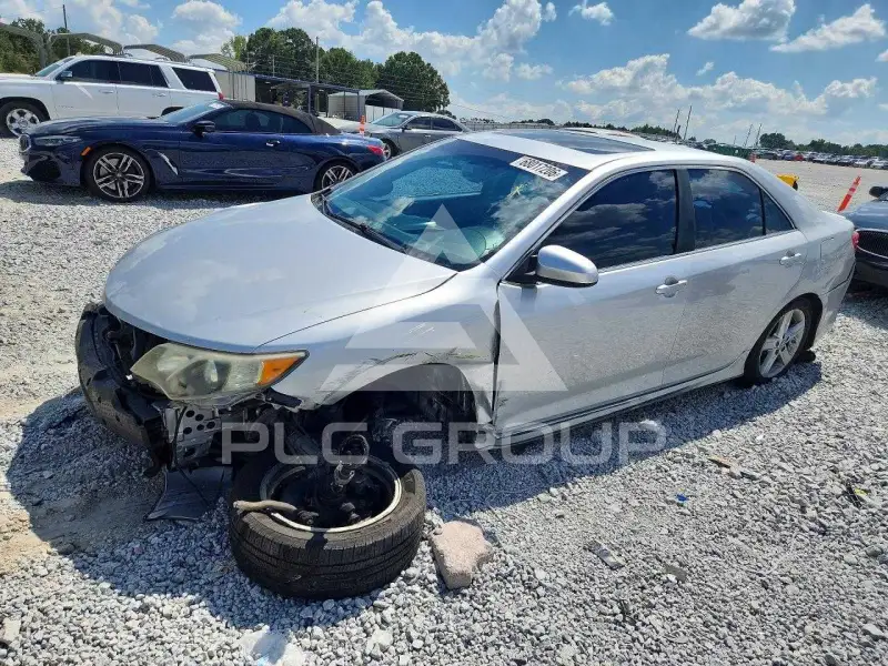 2012 Toyota CAMRY фото