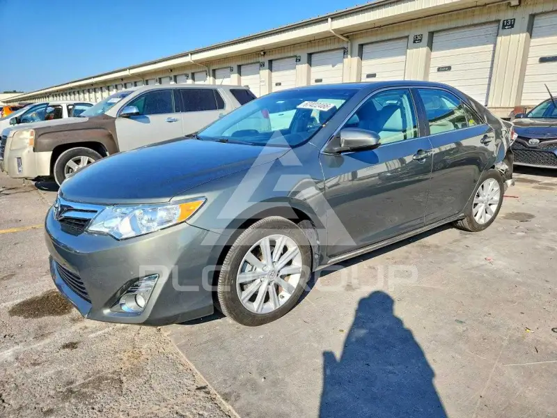 2012 Toyota CAMRY фото