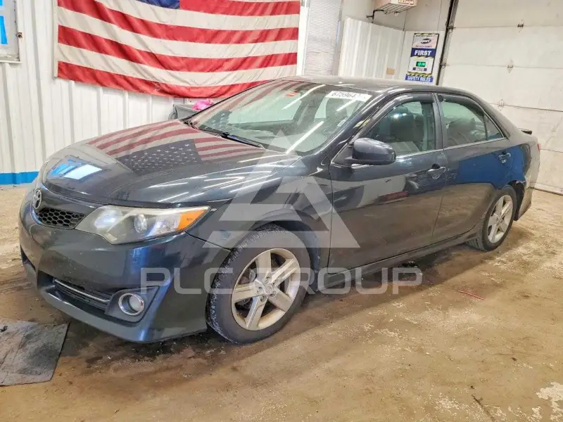 2012 Toyota CAMRY фото