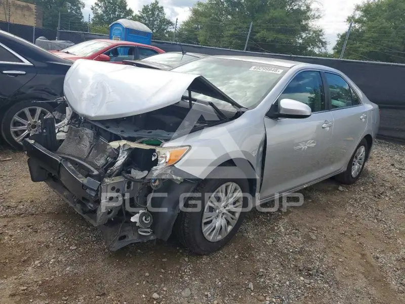 2012 Toyota CAMRY фото