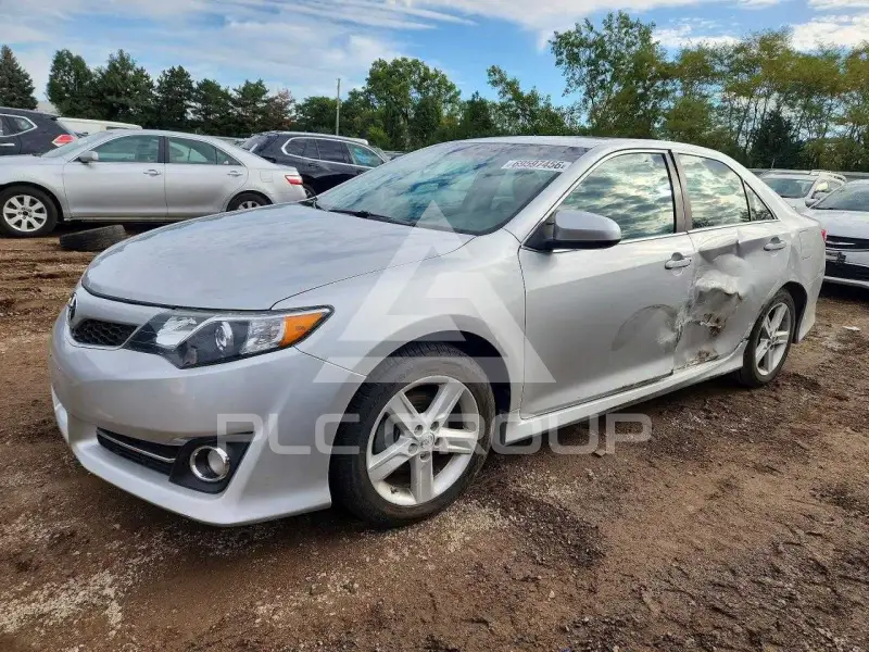 2012 Toyota CAMRY фото