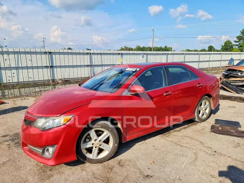 2012 Toyota CAMRY фото