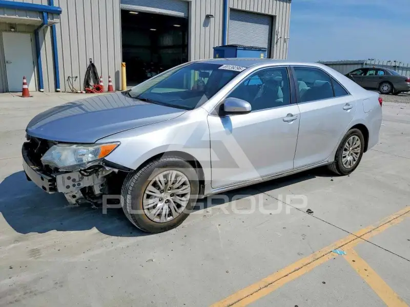 2012 Toyota CAMRY photo