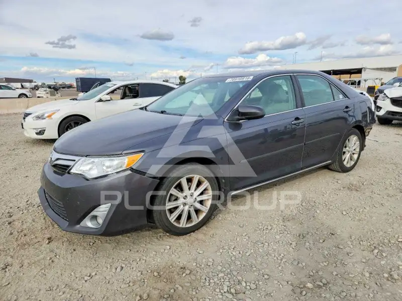 2012 Toyota CAMRY фото