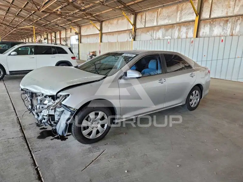 2012 Toyota CAMRY photo
