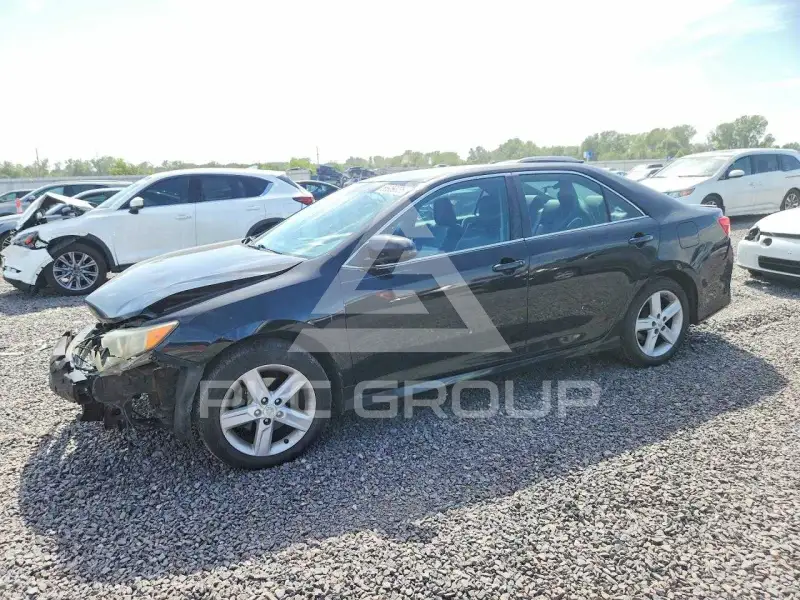 2012 Toyota CAMRY фото