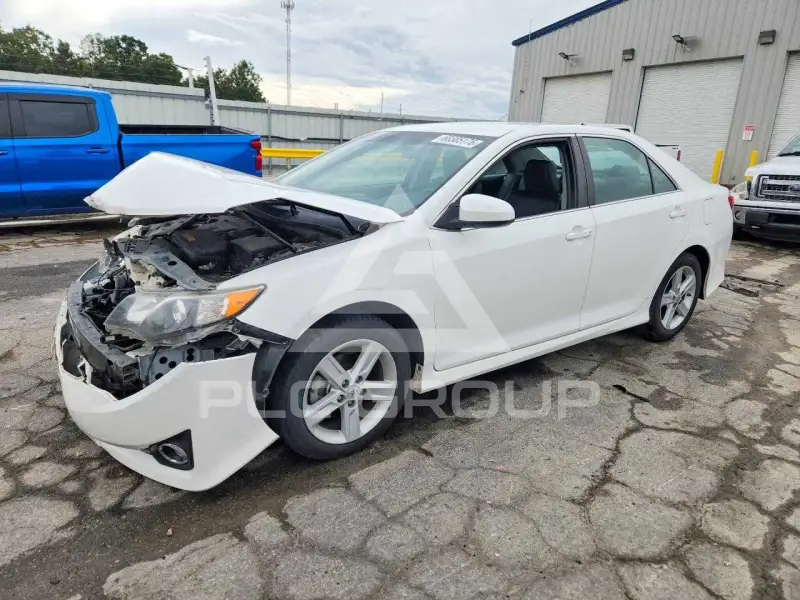 2012 Toyota CAMRY photo