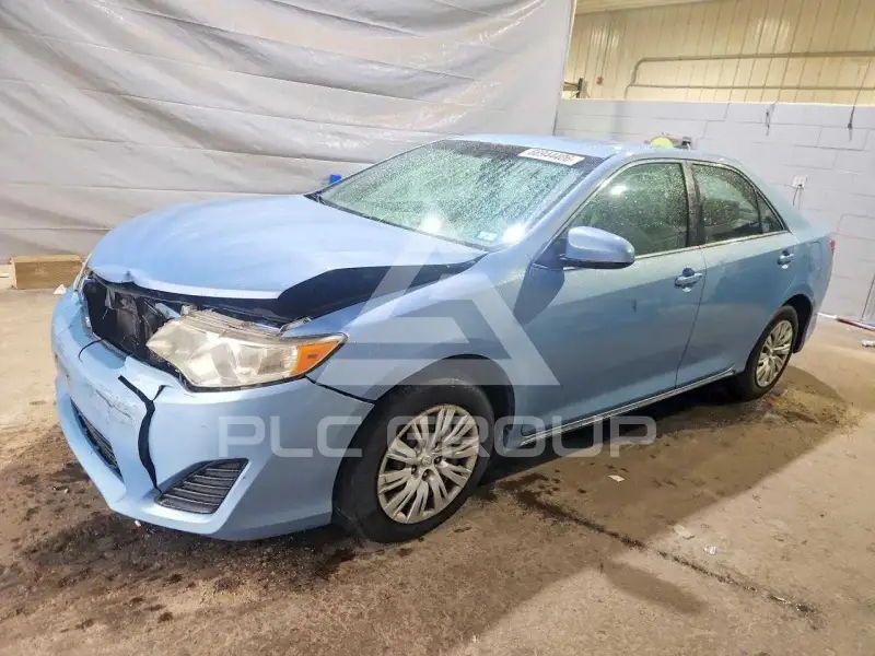2012 Toyota CAMRY фото
